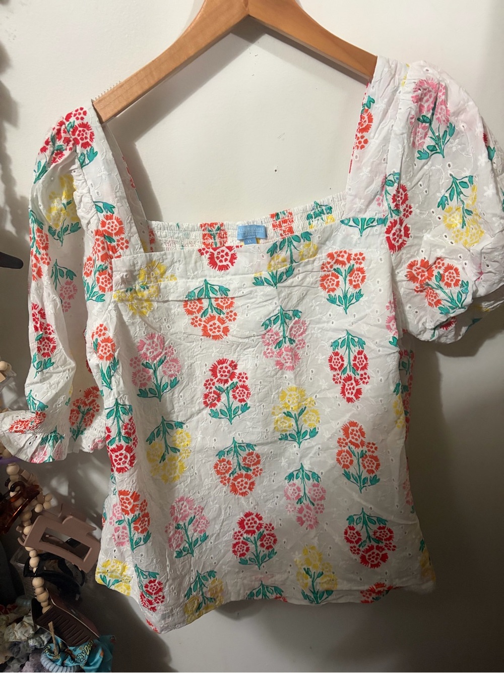 Draper James White Square-Neck Puff Sleeve Top with Multicolor Floral Print